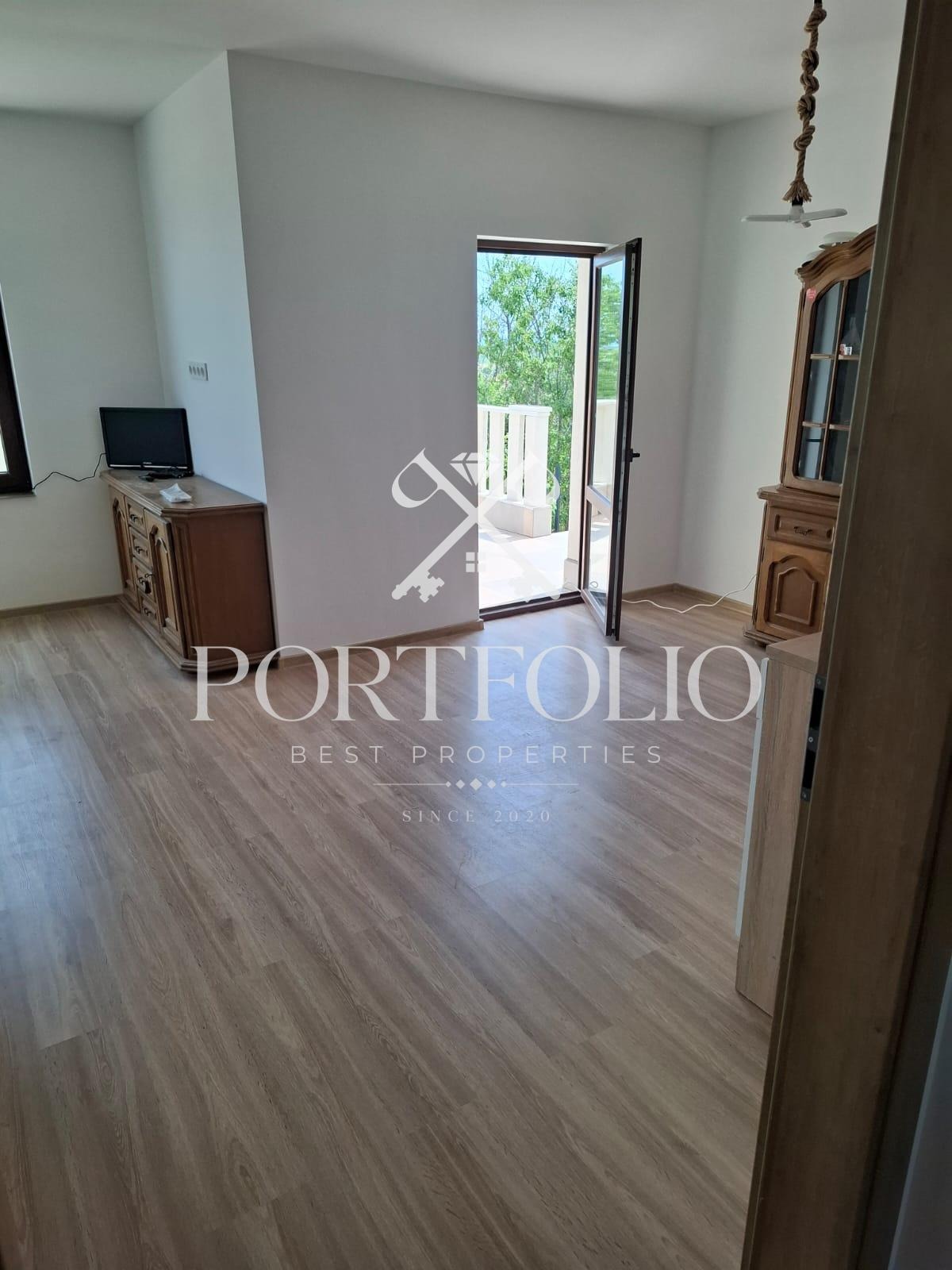 Продава КЪЩА, гр. Поморие, област Бургас, снимка 3 - Къщи - 53604000