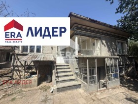 Продава  Къща, с. Щръклево
