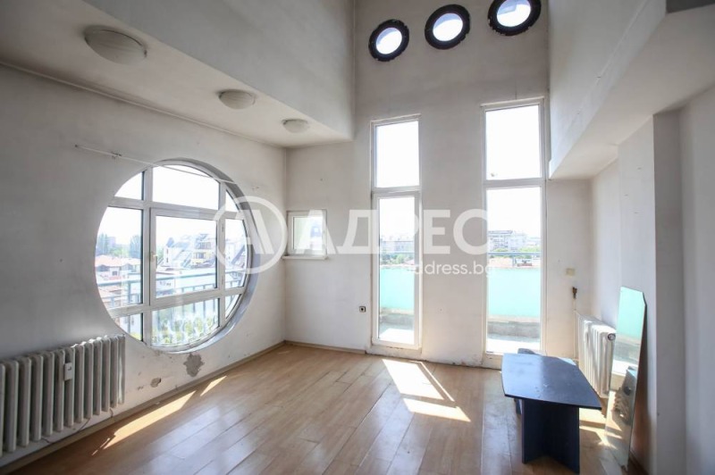 Eladó  2 hálószobás Sofia , Centar , 123 négyzetméter | 40585907 - kép [2]