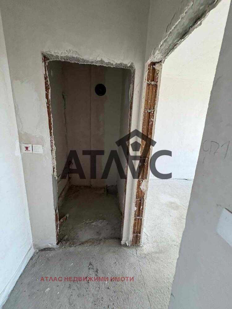 En venta  2 dormitorios Plovdiv , Trakiya , 147 metros cuadrados | 79667425 - imagen [6]