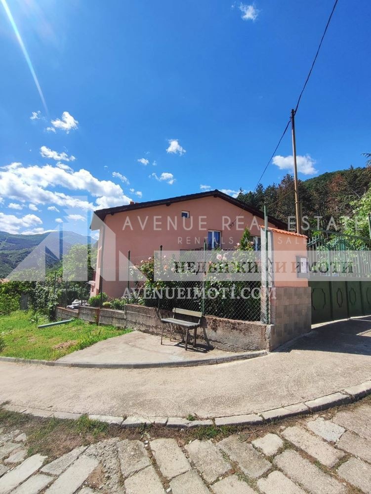 À venda  Casa região Plovdiv , Kritchim , 260 m² | 51603305