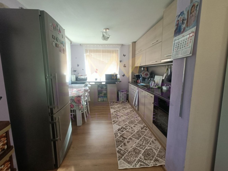 Til salg  Hus Burgas , Rudnik , 220 kvm | 53518574 - billede [3]