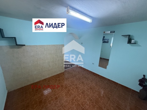 Продава КЪЩА, с. Щръклево, област Русе, снимка 11 - Къщи - 55897068