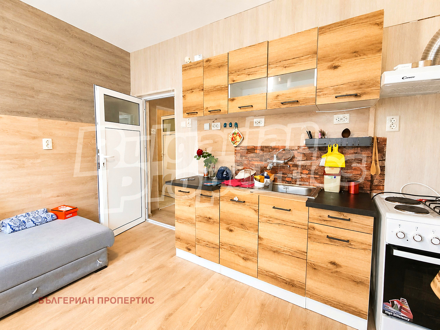 Продава 2-СТАЕН, гр. Ловеч, Широк център, снимка 2 - Апартаменти - 54750950