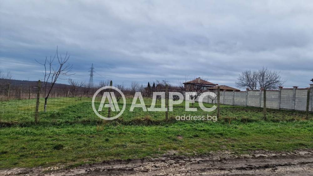 Продава ПАРЦЕЛ, с. Близнаци, област Варна