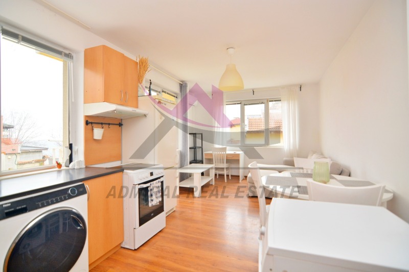 Продава 3-СТАЕН, гр. Варна, Бриз, снимка 3 - Апартаменти - 53438425