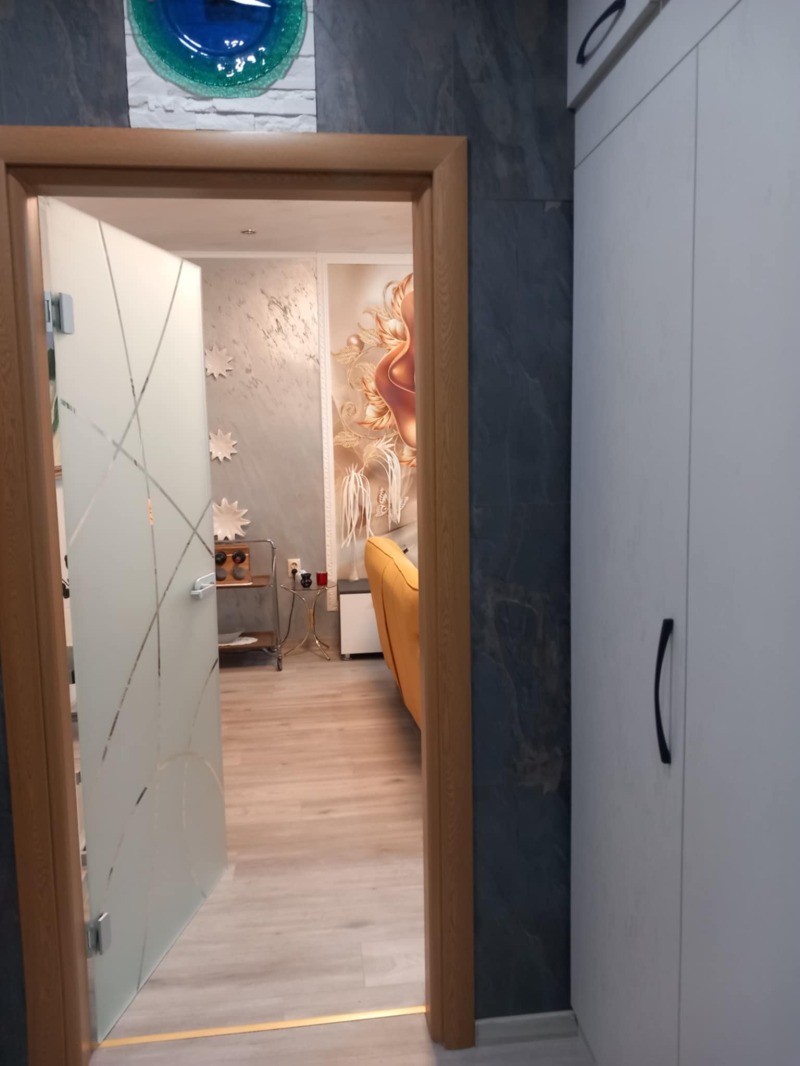 Продава  4-стаен град Русе , Хъшове , 120 кв.м | 67343678 - изображение [7]