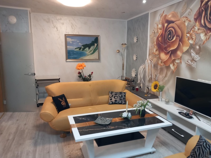 Продава  4-стаен град Русе , Хъшове , 120 кв.м | 67343678 - изображение [3]