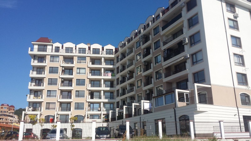 Продава  Заведение град Варна , Възраждане 1 , 241 кв.м | 11953093