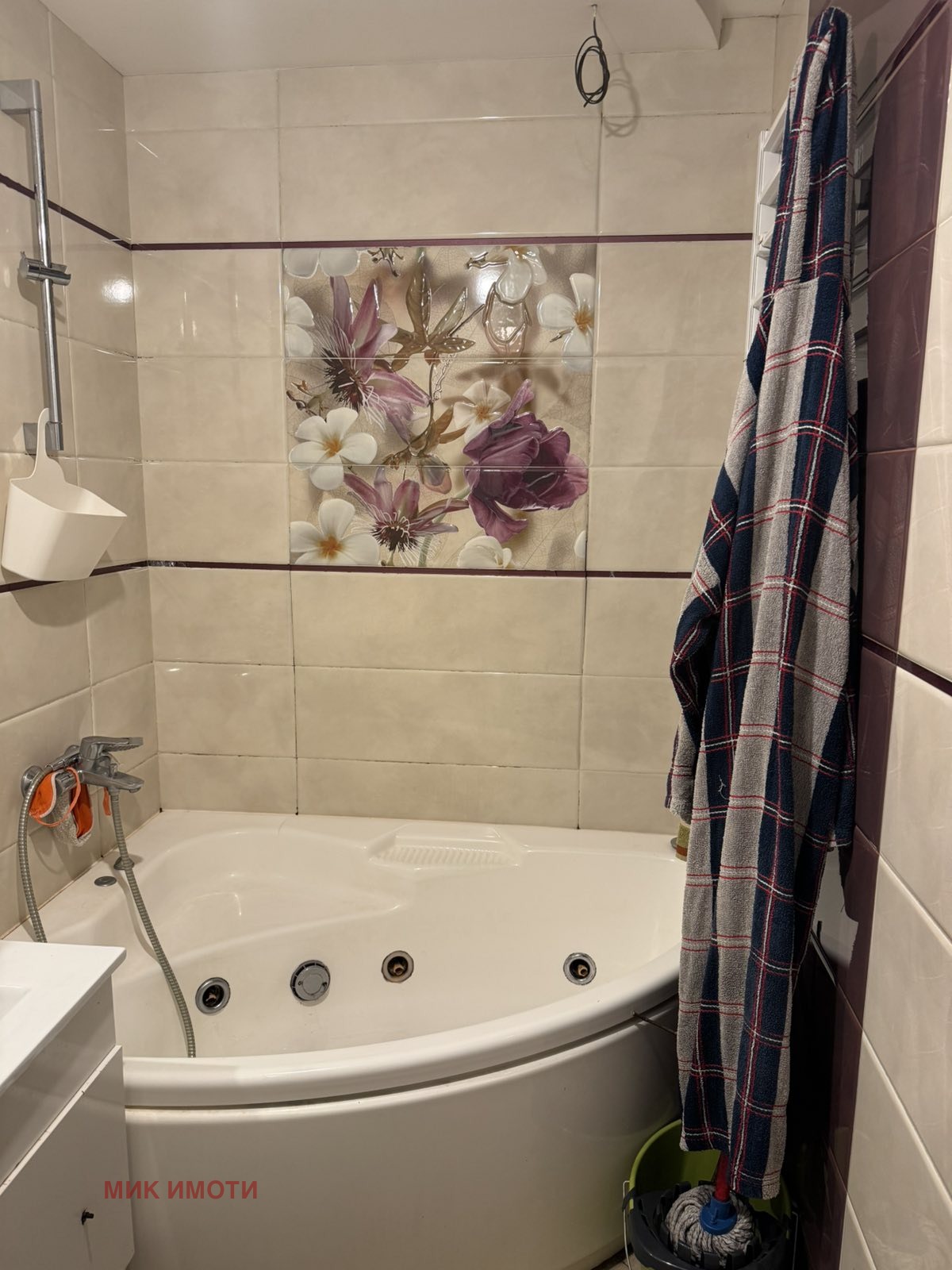 Продава 3-СТАЕН, гр. София, Сухата река, снимка 2 - Апартаменти - 53980124