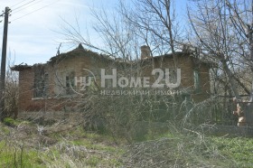 Продажба на имоти в с. Червенци, област Варна - изображение 1 