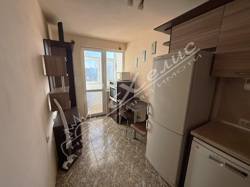 Продава 2-СТАЕН, гр. Бургас, Възраждане, снимка 2 - Апартаменти - 53174877