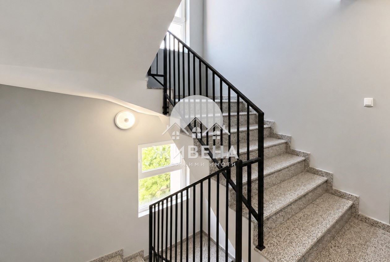 Продава 3-СТАЕН, гр. Варна, Погреби, снимка 8 - Апартаменти - 54336457