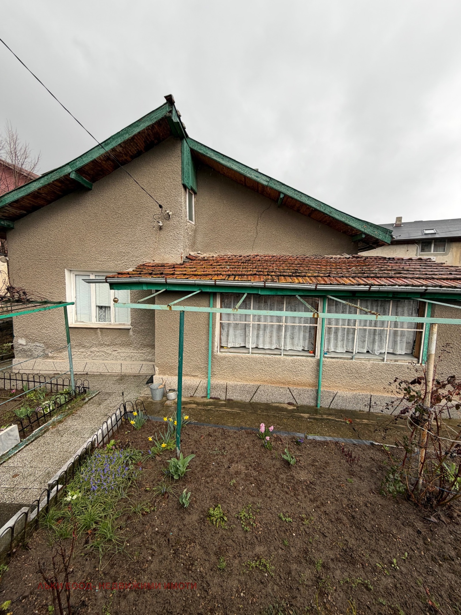 Продава КЪЩА, гр. София, с. Владая, снимка 2 - Къщи - 54202045