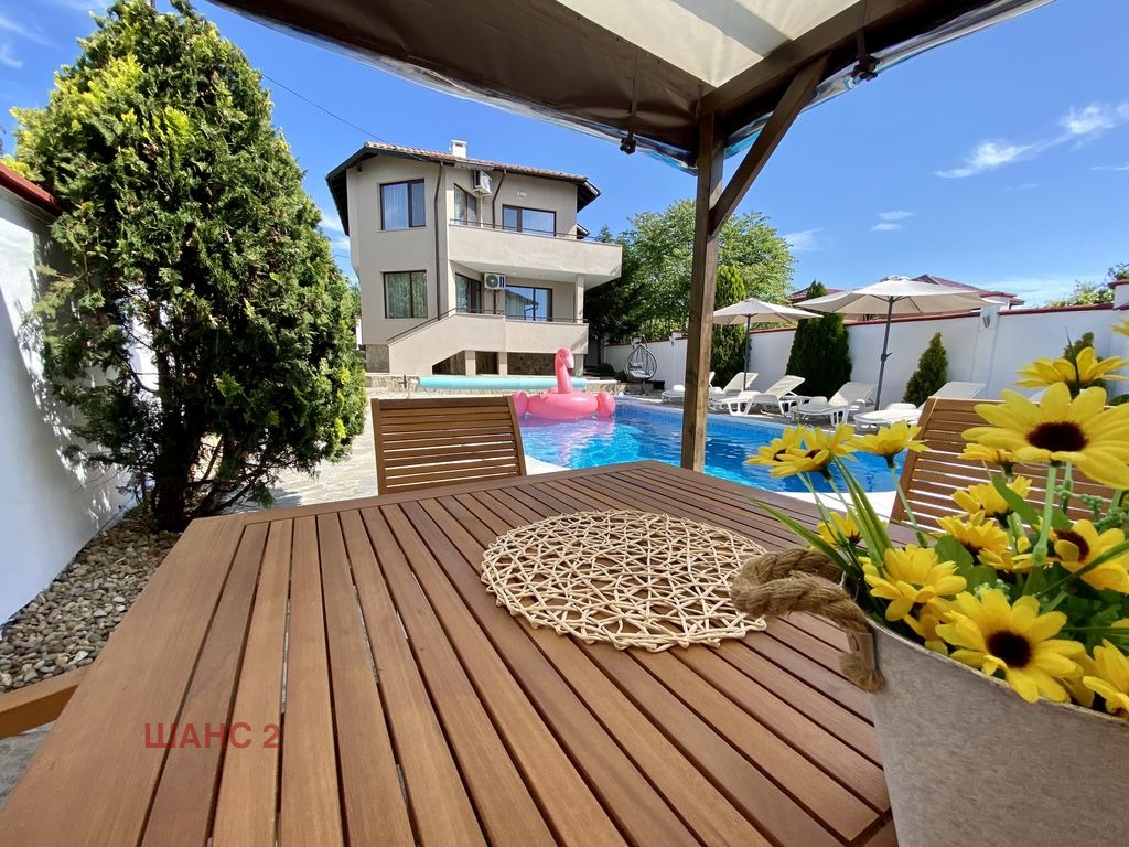 Продава КЪЩА, с. Топола, област Добрич, снимка 17 - Къщи - 55799329