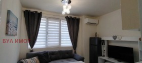 1 chambre Kolhozen pazar, Varna 4