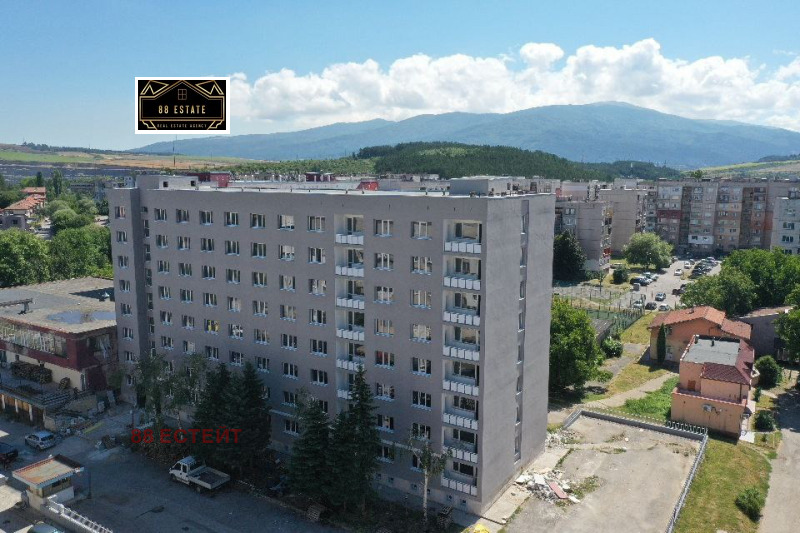 Продава 2-СТАЕН, гр. Перник, Изток, снимка 1 - Aпартаменти - 49460694