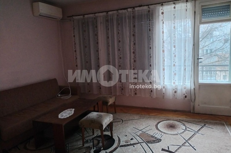 Продава 2-СТАЕН, гр. Пловдив, Кючук Париж, снимка 4 - Апартаменти - 53101040