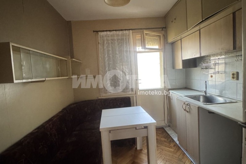 Продава 2-СТАЕН, гр. Пловдив, Кючук Париж, снимка 6 - Апартаменти - 53101040