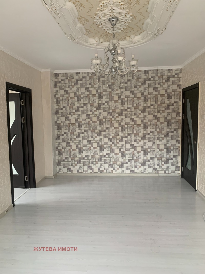 Продава 2-СТАЕН, гр. Карлово, област Пловдив, снимка 5 - Апартаменти - 53147614