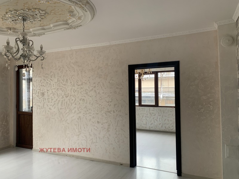 Продава 2-СТАЕН, гр. Карлово, област Пловдив, снимка 3 - Апартаменти - 53147614