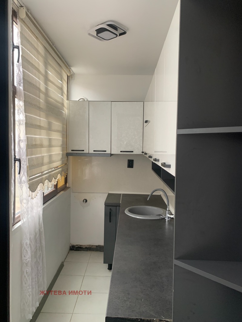 Продава 2-СТАЕН, гр. Карлово, област Пловдив, снимка 11 - Апартаменти - 53147614