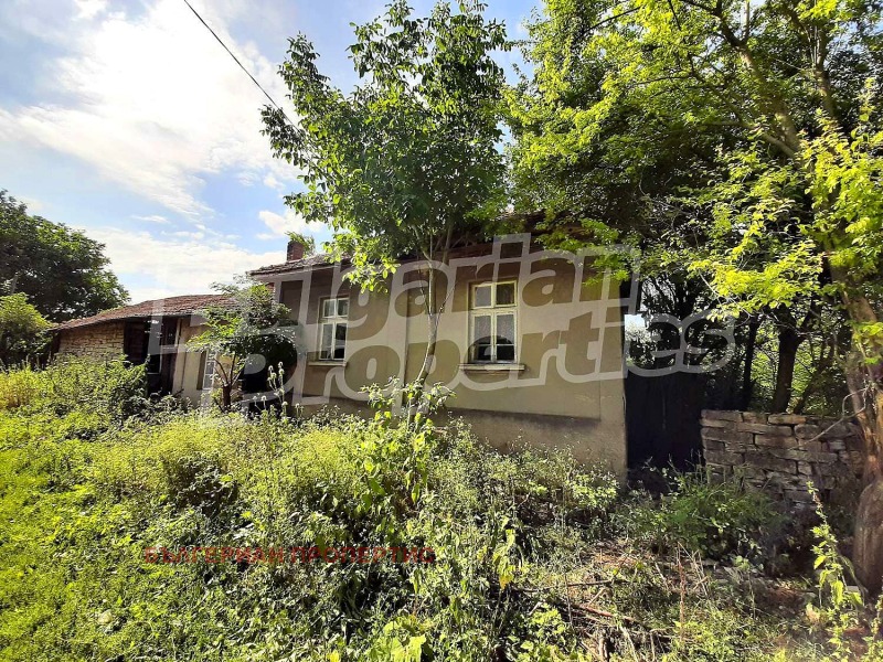 Продава КЪЩА в област Велико Търново, с. Горски Сеновец - 100 кв.м / 11 000 € » 21 514.13 лв., БЪЛГЕРИАН ПРОПЕРТИС