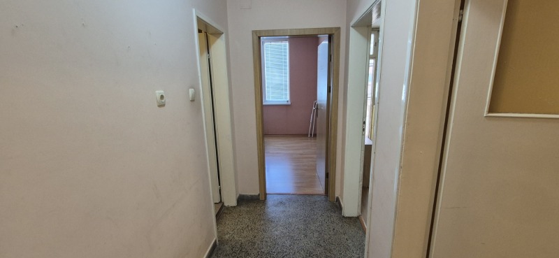 Na prodej  1 ložnice Sofia , Zona B-5 , 60 m2 | 80001136 - obraz [10]