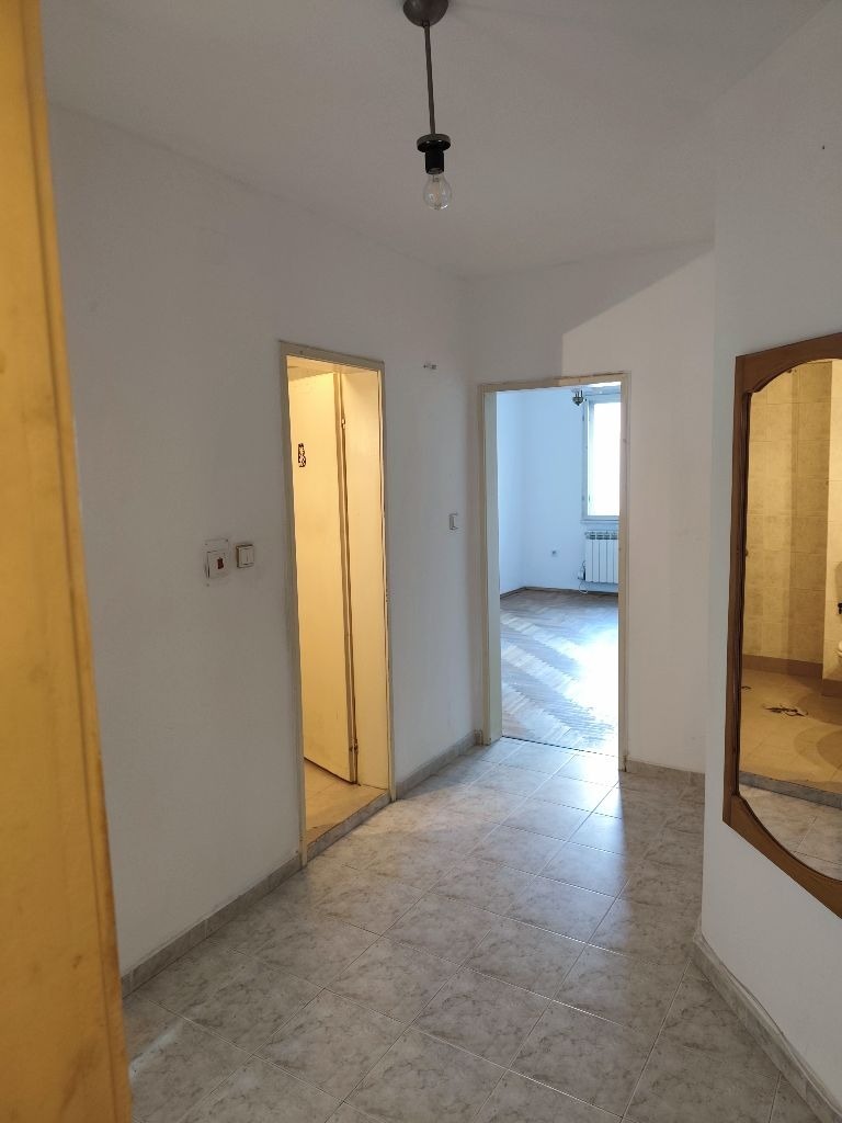 Продава  2-стаен град София , Банишора , 73 кв.м | 29132580 - изображение [15]