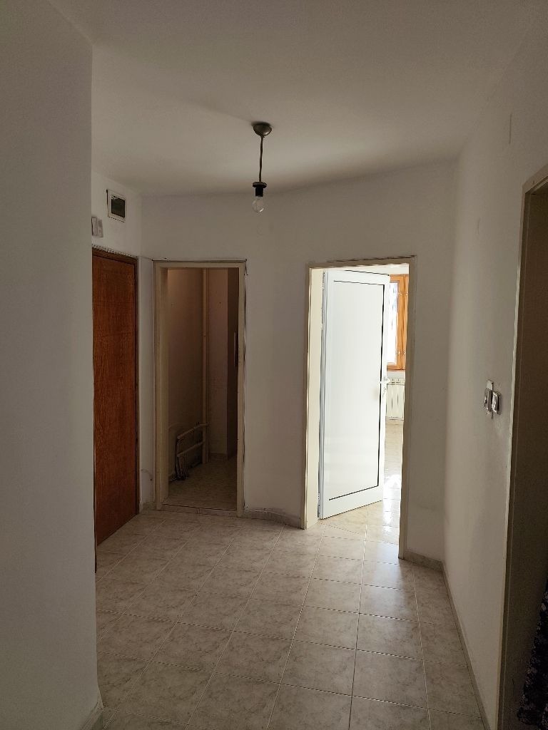Продава  2-стаен град София , Банишора , 73 кв.м | 29132580 - изображение [9]