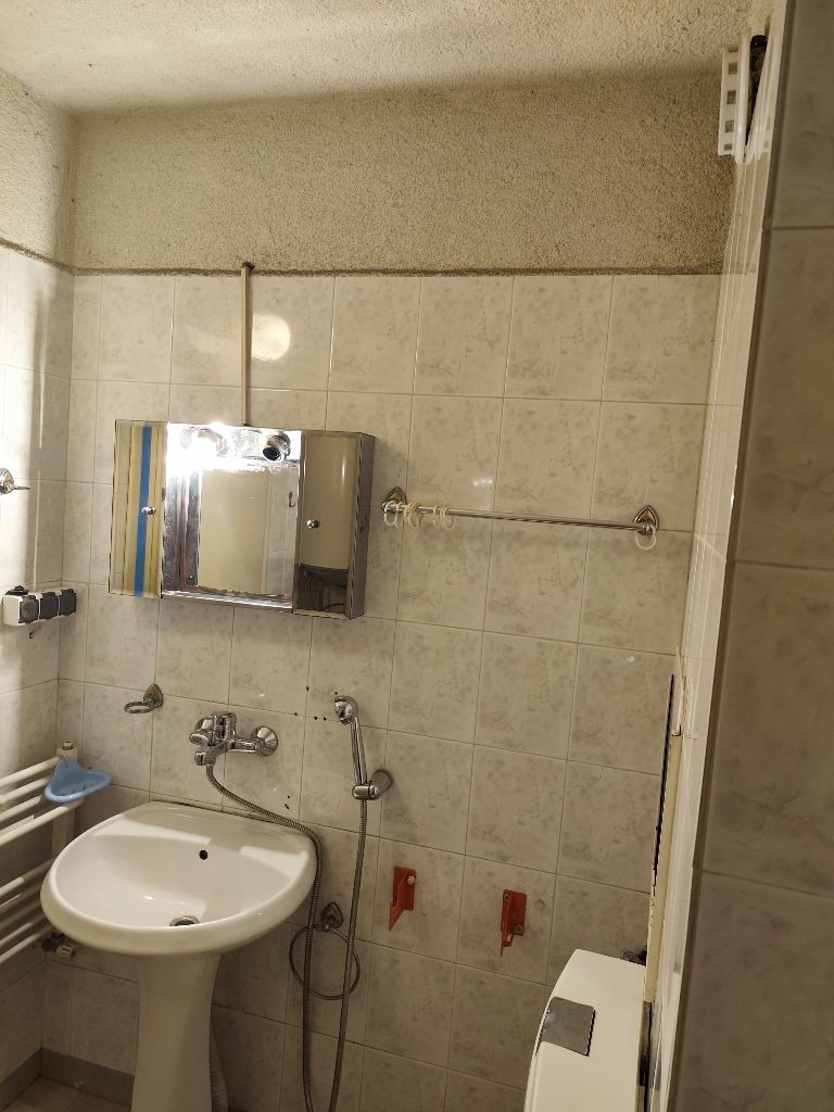 Продава  2-стаен град София , Банишора , 73 кв.м | 29132580 - изображение [6]