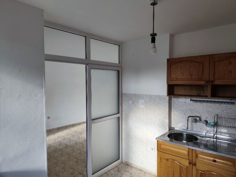 Продава  2-стаен град София , Банишора , 73 кв.м | 29132580 - изображение [5]