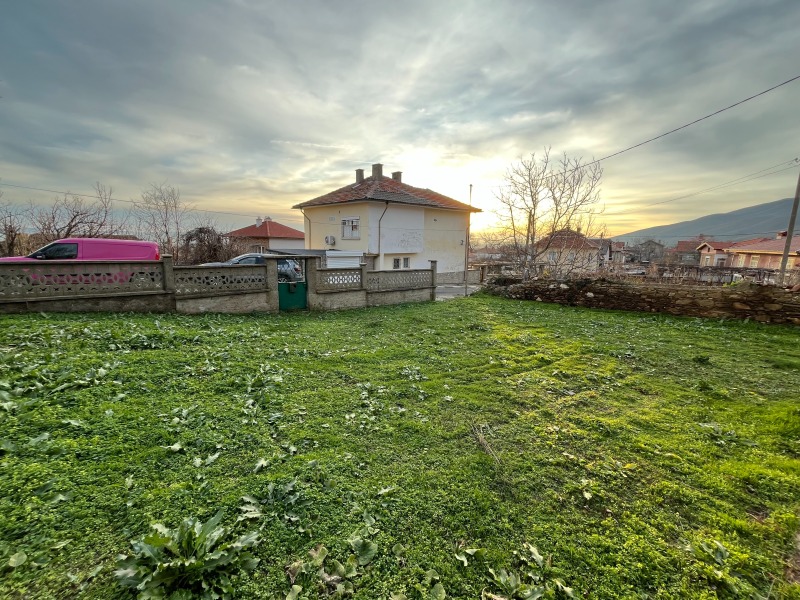 Продава КЪЩА, гр. Шипка, област Стара Загора, снимка 9 - Къщи - 52839638