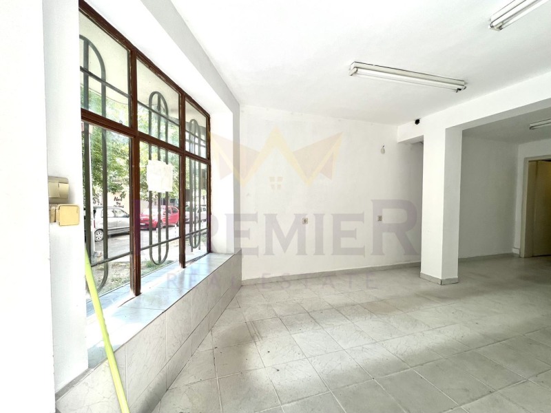 Продава  Магазин град Варна , Зимно кино Тракия , 70 кв.м | 52743822
