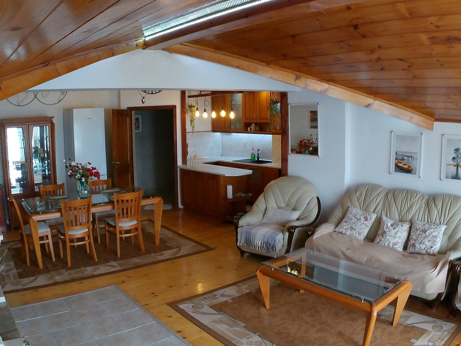 Продава 3-СТАЕН, гр. Балчик, област Добрич, снимка 17 - Апартаменти - 55190562