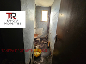 Όροφος σπιτιού Ραδομηρ, περιοχή Πέρνικ 4