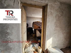 Όροφος σπιτιού Ραδομηρ, περιοχή Πέρνικ 3