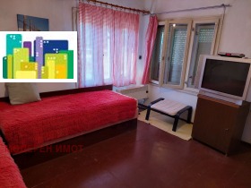 σπίτι Ποποβο, περιοχή Ταργκόβιστε 5
