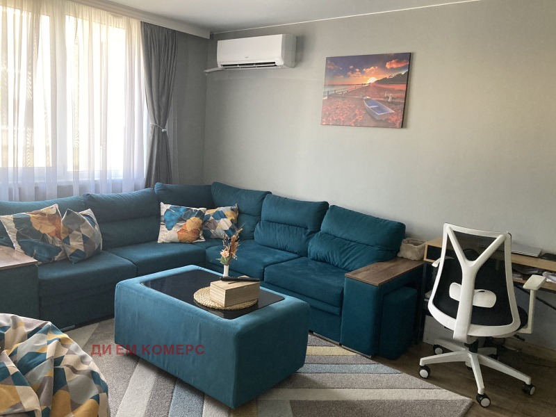 En venta  2 dormitorios Plovdiv , Ostromila , 98 metros cuadrados | 60945589 - imagen [4]