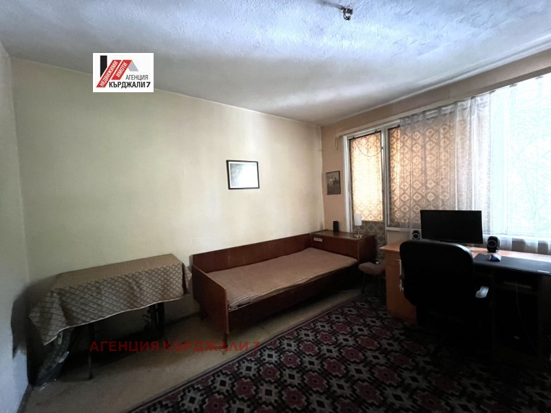 Продается  2 спальни Кърджали , Център , 76 кв.м | 75262001 - изображение [15]