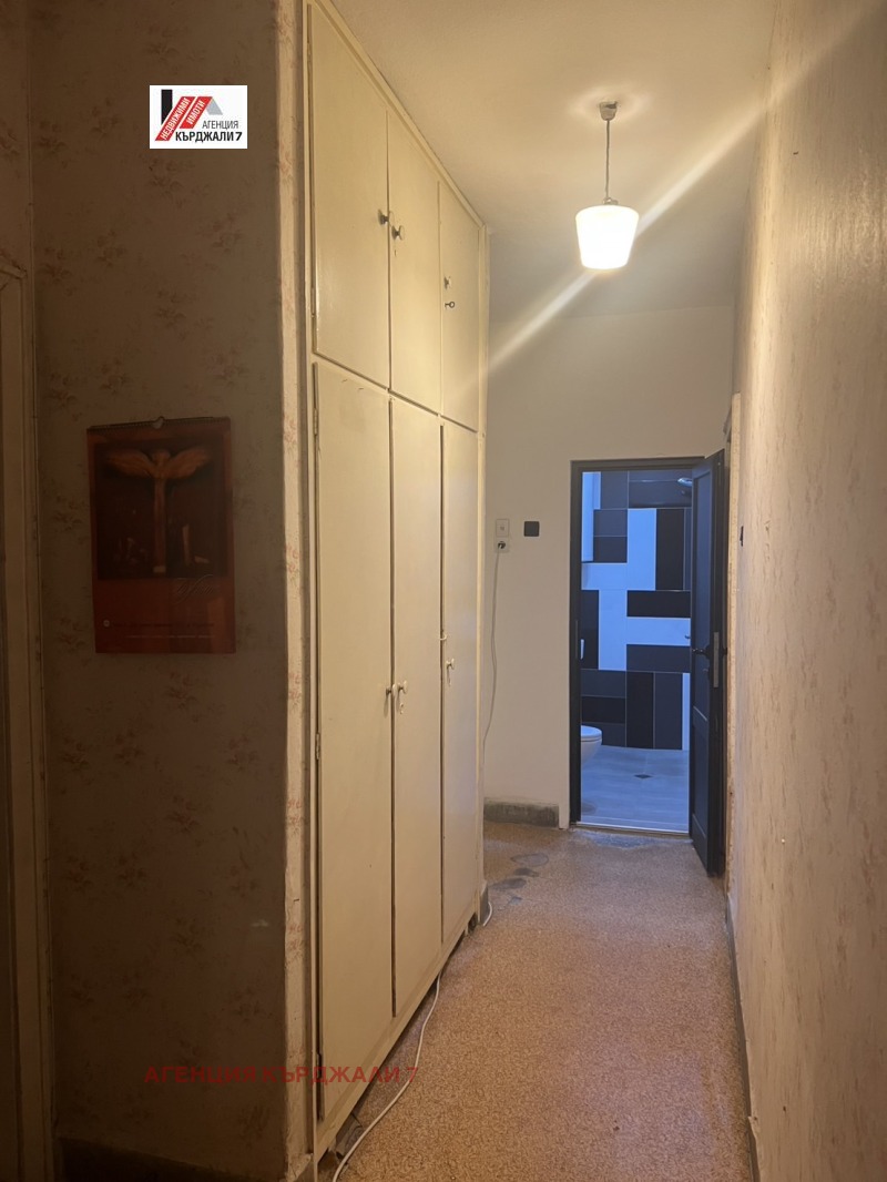Продается  2 спальни Кърджали , Център , 76 кв.м | 75262001 - изображение [11]