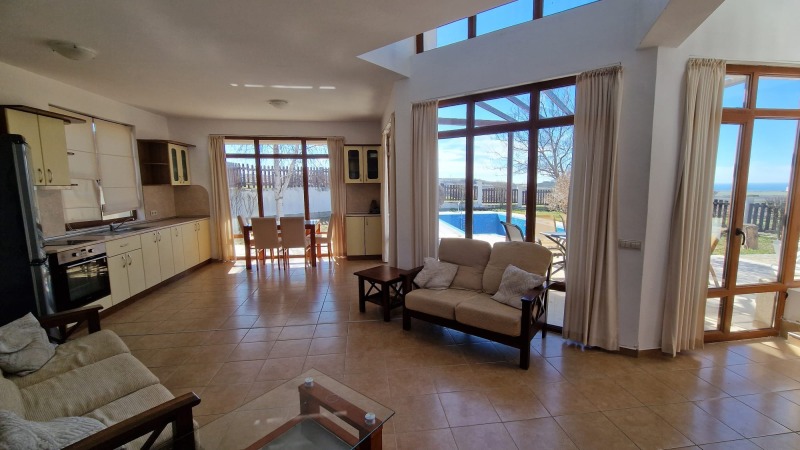 Продава КЪЩА, гр. Ахелой, област Бургас, снимка 2 - Къщи - 52712426