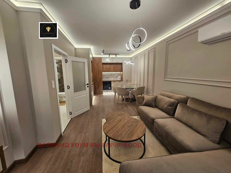 En venta  2 dormitorios Plovdiv , Jristo Smirnenski , 148 metros cuadrados | 71661631