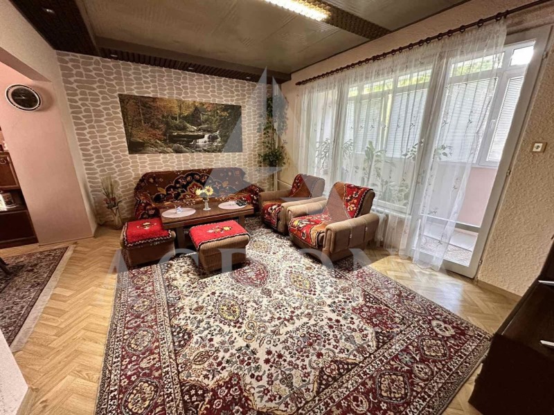 Til salg  2 soveværelser Plovdiv , Trakiya , 92 kvm | 54683629 - billede [4]