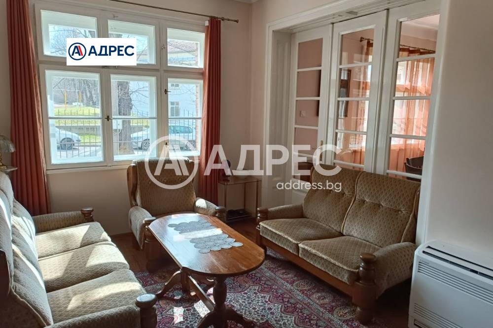 Продава КЪЩА, гр. Разград, Варош