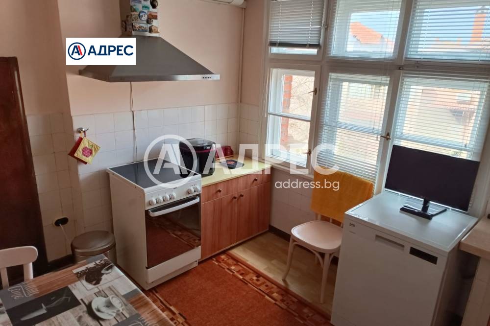 Продава КЪЩА, гр. Разград, Варош, снимка 11 - Къщи - 53897084