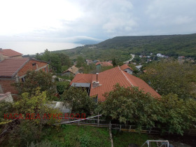 Hus k.k. Albena, region Dobrich 1