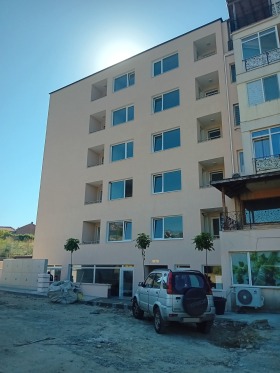 Boutique Tri tchoutchoura - sever, Stara Zagora 1