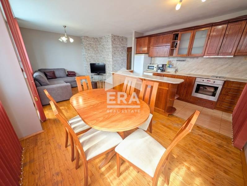 Продава 3-СТАЕН, гр. Шумен, Пазара, снимка 2 - Апартаменти - 54028597