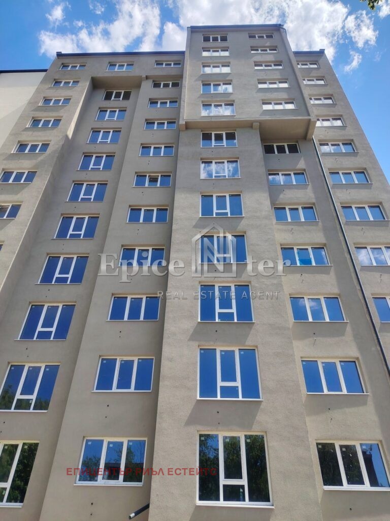 Продава 3-СТАЕН, гр. Перник, Център, снимка 2 - Апартаменти - 54482048